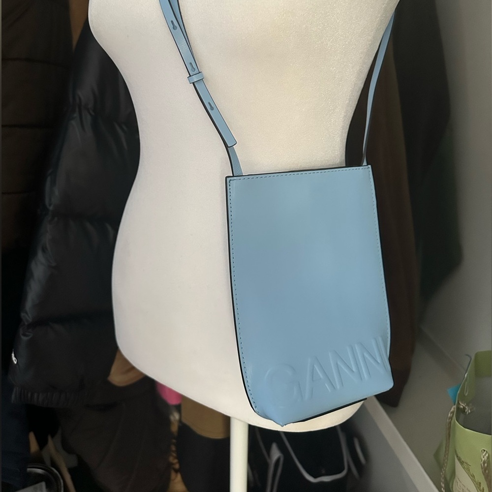 Adorable GANNI crossbody purse